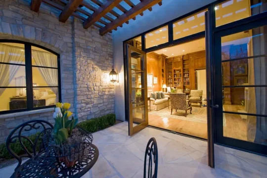 Aluminum_alloy_sliding_door